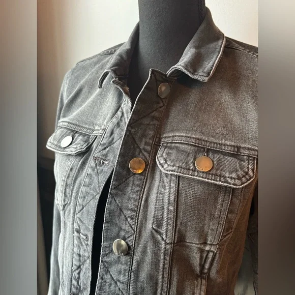 a.n.a Charcoal wash stretch denim Jean Jacket Euc medium - Picture 2 of 7